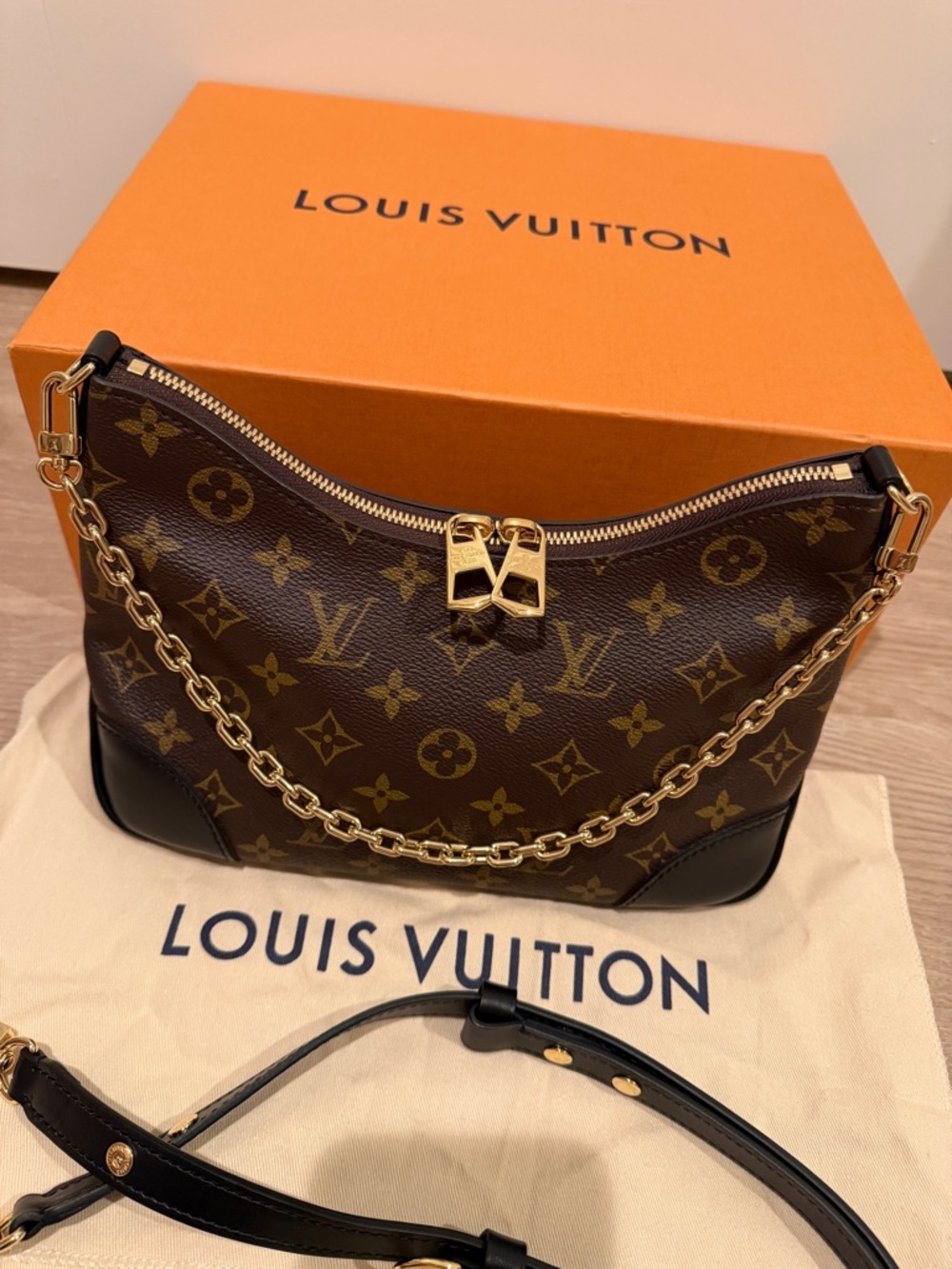 Louis Vuitton Boulogne PM - Picture 3 of 8
